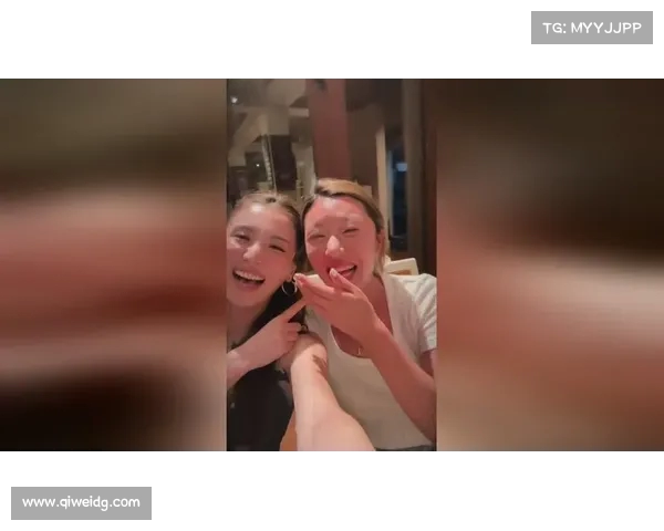 赵继伟妻子晒旅游Vlog,称“小辛巴”萌态可掬,咖啡馆时光尽显温馨 赵继伟妻子晒旅游Vlog,称“小辛巴”萌态可掬,咖啡馆时光尽显温馨